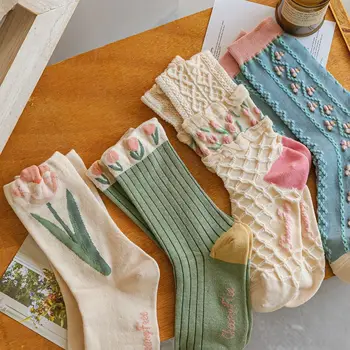 Las Mujeres Calcetines Japonés De La Moda De Harajuku De La Calle Tulipán Floral De La Tripulación Calcetines Otoño Invierno Cómodo Corto Calcetines